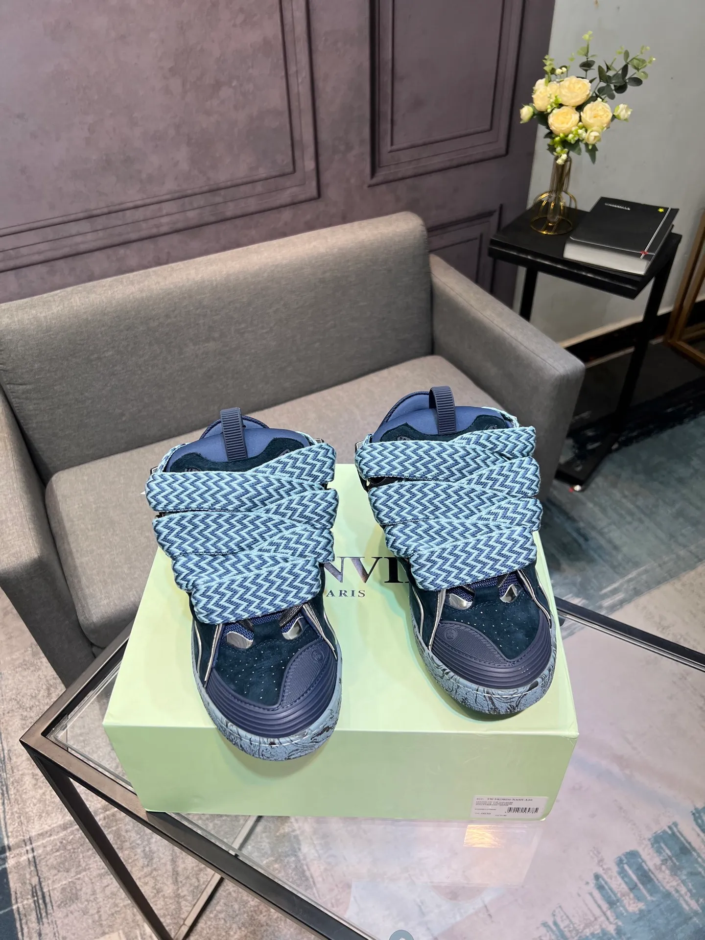 Men's men's shoes💰780 [LANVIN] Latest lace-up fashionable casual sneakers for couples High-quality CLAY couple series‼ ️ The latest trendy products of the season 🌈Many bloggers have planted grass and purchased the original open-mold customization. The upper and outsole are sewn with mark threads without edge sealing. Multiple material splicing combination design. Very versatile for fashionable and casual wear. Comfortable on the feet. Recommended for self-retention (upper cowhide + cow suede + breathable mesh) inner foot pad cowhide exclusive original open-mold clear logo rubber outsole ⚠️36-44 yards (45 custom-made)